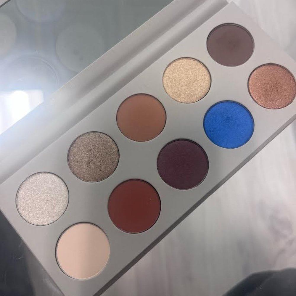 KKW x Mario Eyeshadow Palette